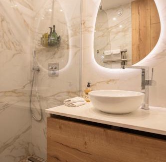 6th Arrondissement Apartment | SaintGermainByCecile - Luxueux 2 pièces AC Ambre