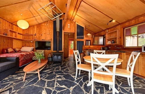 South Bruny House | Saintys Creek Cottage - Saintys Creek Cottage