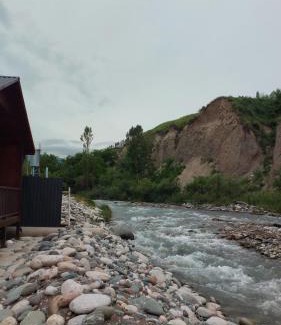 Chuy Province Bed & Breakfast | Saisuu