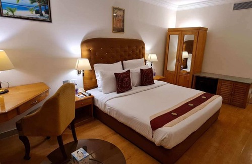 Nedumbassery Resort | SAJ EARTH RESORT