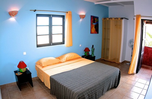 Santa Maria Bed & Breakfast | Sakaroule Bed & Breakfast