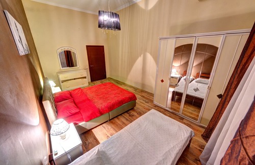 Kyiv Apartment | -Saks78- in Київ