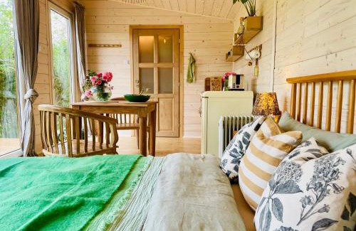 Stare Krecany Apartment | Sakura Tiny house in National park,salty pool