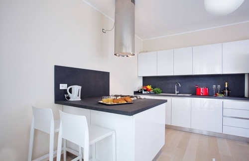 Sala Comacina Apartment | Sala Residence apartment no 5 with spa sleeping 10 by Italian Apartments