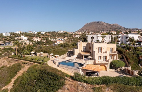 Plaka Villa | SALACIA, amazing 7-bedr. villa, majestic views and near the beach!