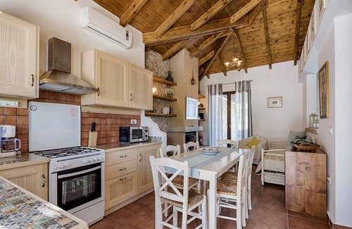 Kamiros House | Salakos Villas