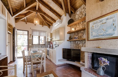 Asklipiio House | Salakos Villas - Thyme Apartment