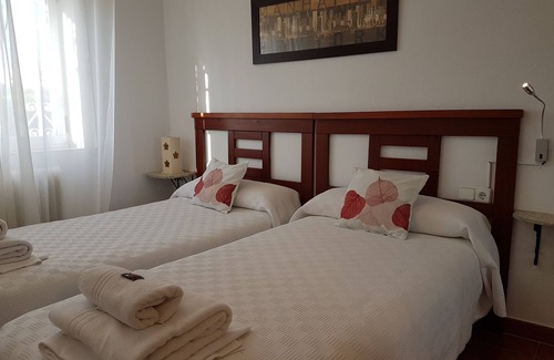 Pelabravo Ski Chalet | SALAMANCA: COMFORTABLE COUNTRY HOUSE WITH PRIVATE POOL AND LARGE PLOT OF LAND