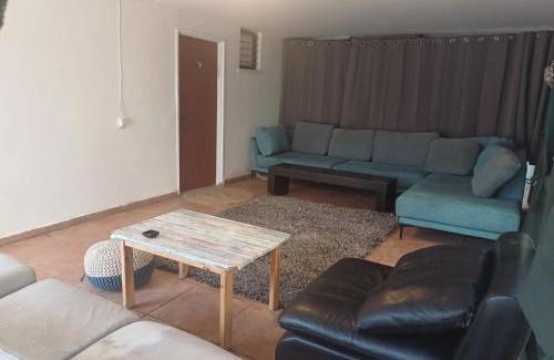 Nahariya Apartment | Salamandra Guest House מקלט פרטי