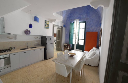 Gallipoli Historic Center Apartment | Salapolis Designer Apartment in the center of Gallipoli's old city