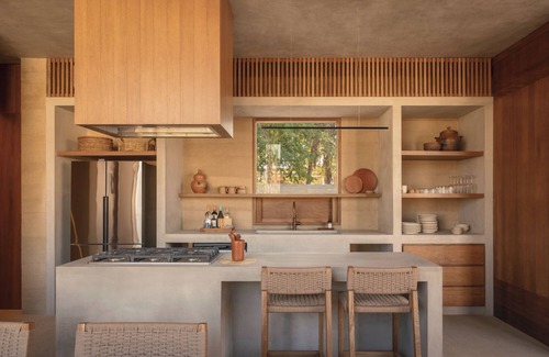 El Pescadero House | Salara - 5 Bedroom Sand Wall Residence in Pescadero