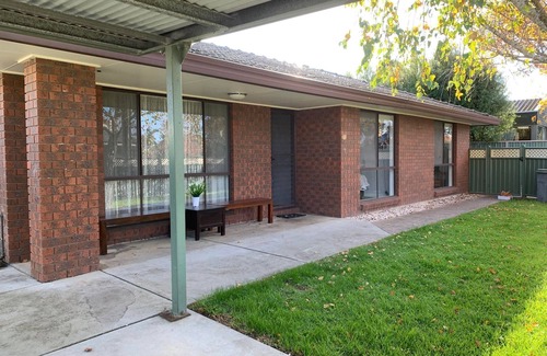 Sale Villa | Sale CBD Villa, In the Heart of Sale
