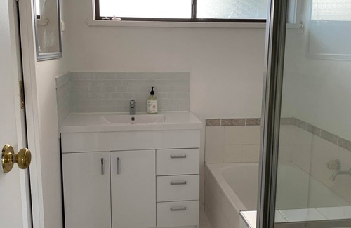 Sale Villa | Sale CBD Villa, In the Heart of Sale