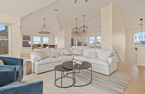Rodanthe House | SALE! Oceanfront HGTV Dream Home! Hot Tub, Pool table, Game Room, Ocean Views!