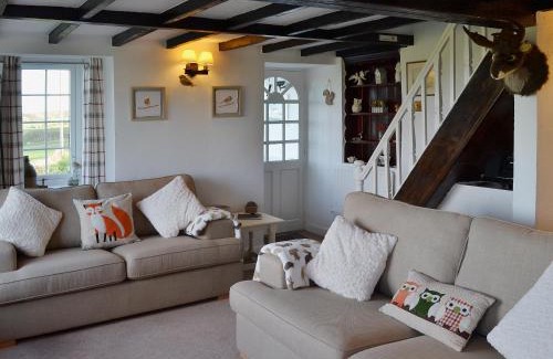 Cylch-Y-Garn House | Salem Fach - Hw7587