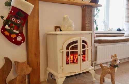 Cylch-Y-Garn House | Salem Fach - Hw7587