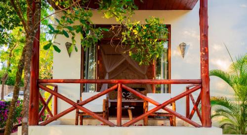 Mkunguni Hotel | Salida Beach