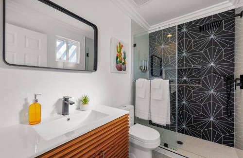 Desert Hot Springs House | Salida Del Sol by Rather Be Properties