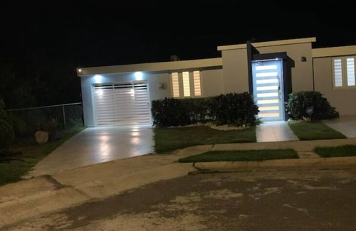 Salinas House | Salinas Blue House Piscina Privada, Bbq, Gazebo