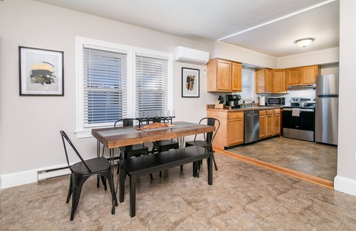 Salisbury House | Salisbury Hideaway