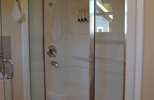 Central Okanagan Bed & Breakfast | Salish Bed & Breakfast and Spa