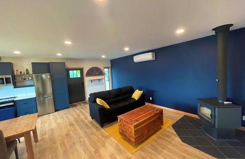 Powell River House | Salish Haven - New Carriage House