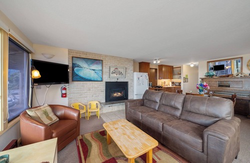Manzanita House | Salish MCA#50050 -Ocean Front 2 bedroom Triplex Condo- stunning Ocean views.