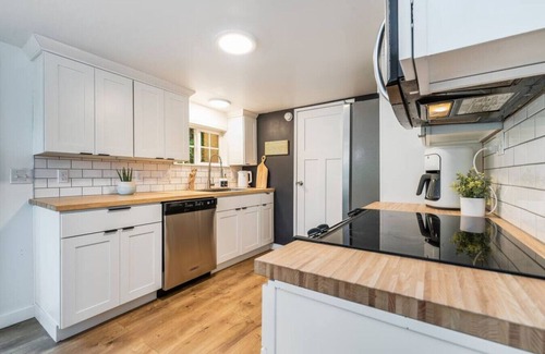Retsil Cottage | Salish Sea Cottage-2 BR Waterfront in Port Orchard