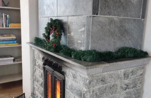Uppsala Villa | Sällinge House - Cozy Villa with Fireplace and Garden close to Uppsala