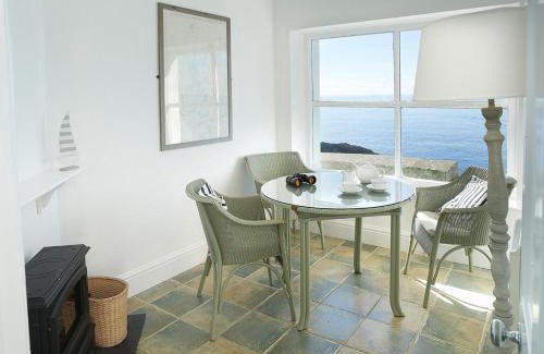 Mylor Churchtown House | Sally Port Cottage