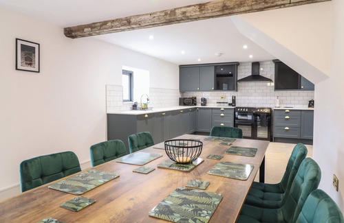 Weston Rhyn Cottage | SALLY'S BARN, pet friendly, luxury holiday cottage in Weston Rhyn