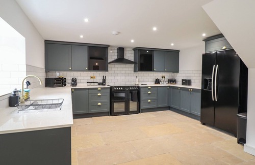 Weston Rhyn Cottage | SALLY'S BARN, pet friendly, luxury holiday cottage in Weston Rhyn