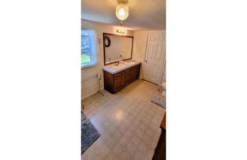 Summersville House | Salmon Run Boaters Bungelow