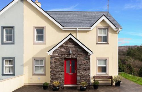 Sneem House | Salmons Leap Sneem Village Kerry