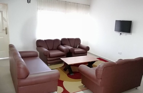 Kwabenyan House | Salomey Plaza
