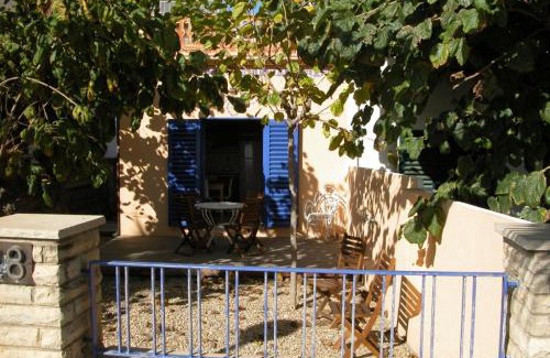 Salou City Centre Apartment | Salou 1 · House -garden in front of the beach - Ferrari Land