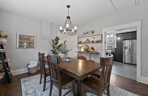 Downtown Salt Lake City House | Salt City Cottage in the heart of Downtown! Pet-Friendly