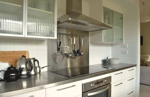 Werri Beach House | SALT COTTAGE - Pet Friendly, Stylish Holiday Home - prime beach location