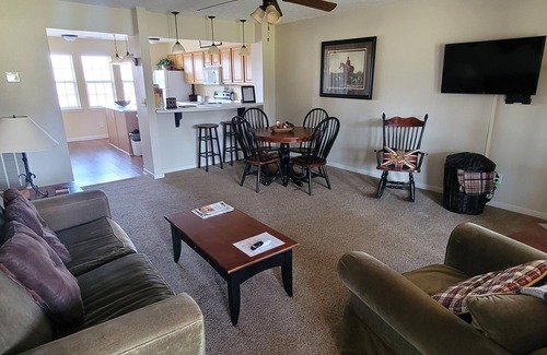 Gnaw Bone Apartment | Salt Creek Golf Retreat