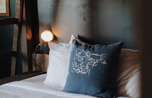 Ilwaco Hotel | Salt Hotel & Pub