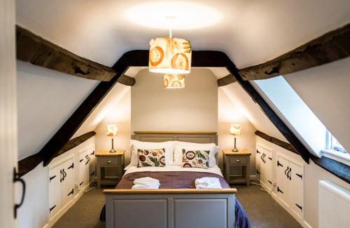 Berkeley House | Salt House - Uk43012