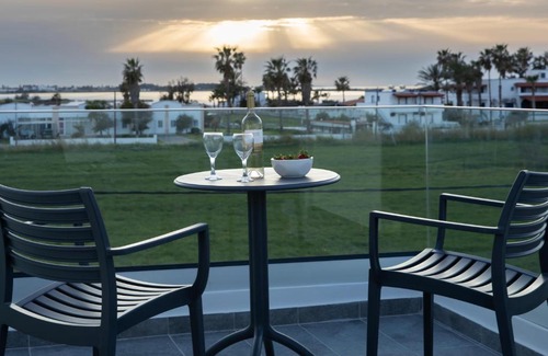 Tingaki Apartment | Salt lake view houses