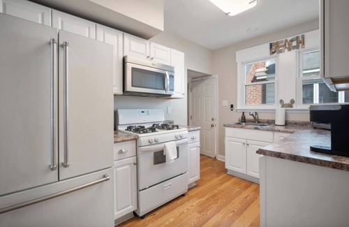 Margate City Condo | Salt Life Retreat Unit A-2BR/2BA, Heart of Margate