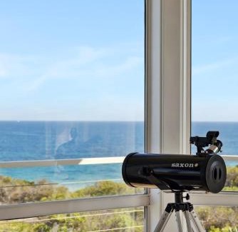Peppermint Grove Beach House | Salt & Peppermint - Beachfront Escape with Stunning Views