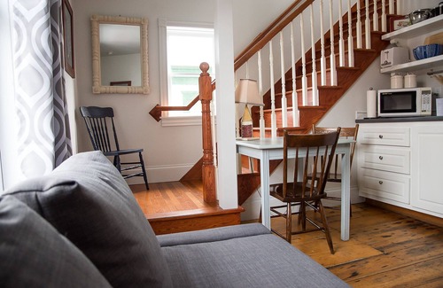 Lunenburg Waterfront Hotel | Salt Shaker Deli & Inn