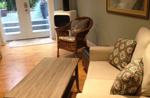Salt Spring Island Bed & Breakfast | Salt Spring Carriage House B&B