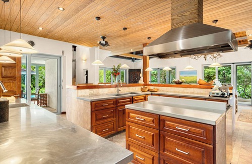 Spanish Town Villa | Salt Spring Villa - sister villa to Red Rock Villa, Spectacular pool and privacy