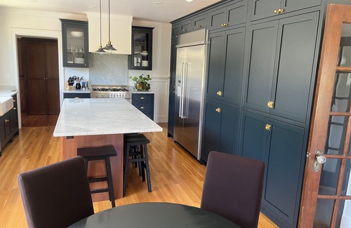 Okanagan-Similkameen House | Salt water pool,Theatre room, Chefs Kitchen