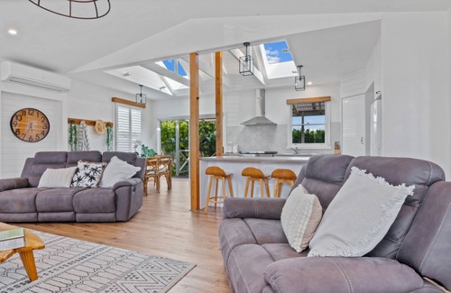 Portland House | SALTAIR Beach House Right in Town