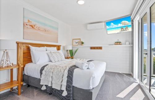 Portland House | SALTAIR Beach House Right in Town